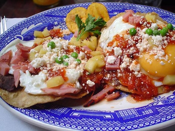 huevos motulenos