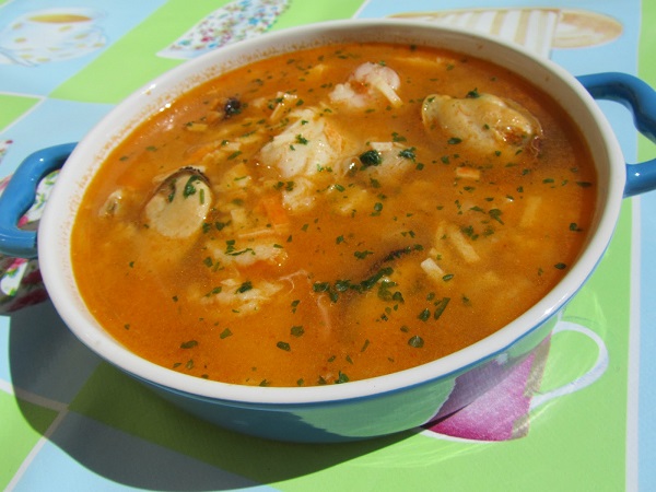 sopa de pescado
