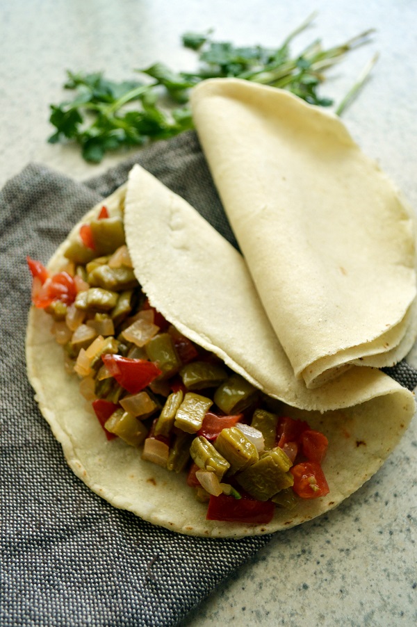 taquitos de nopal, receta mexicana, comida México