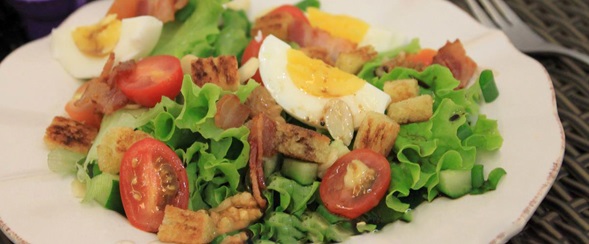 ensalada de lechuga tocino y huevo, recetas mexicanas