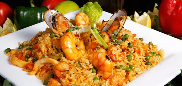 arroz con mariscos, comida de méxico