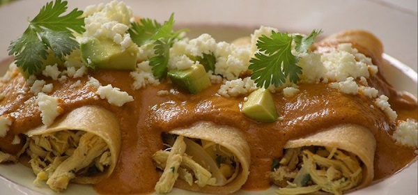 enchiladas encacahuatadas, recetas de méxico