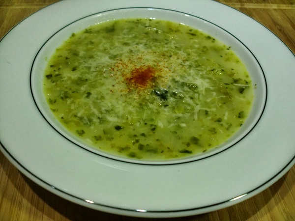 sopa de lechuga, recetas de méxico, comida mexicana