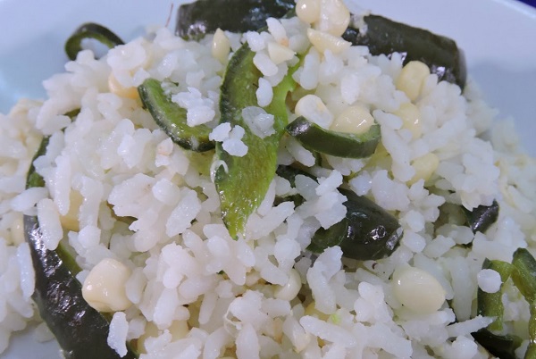 arroz con rajas poblanas