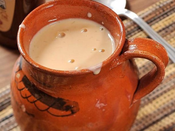 atole de cajeta, comida de méxico