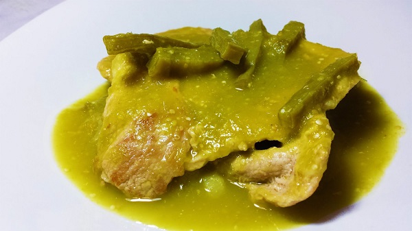 Receta Chuletas en salsa verde con nopales